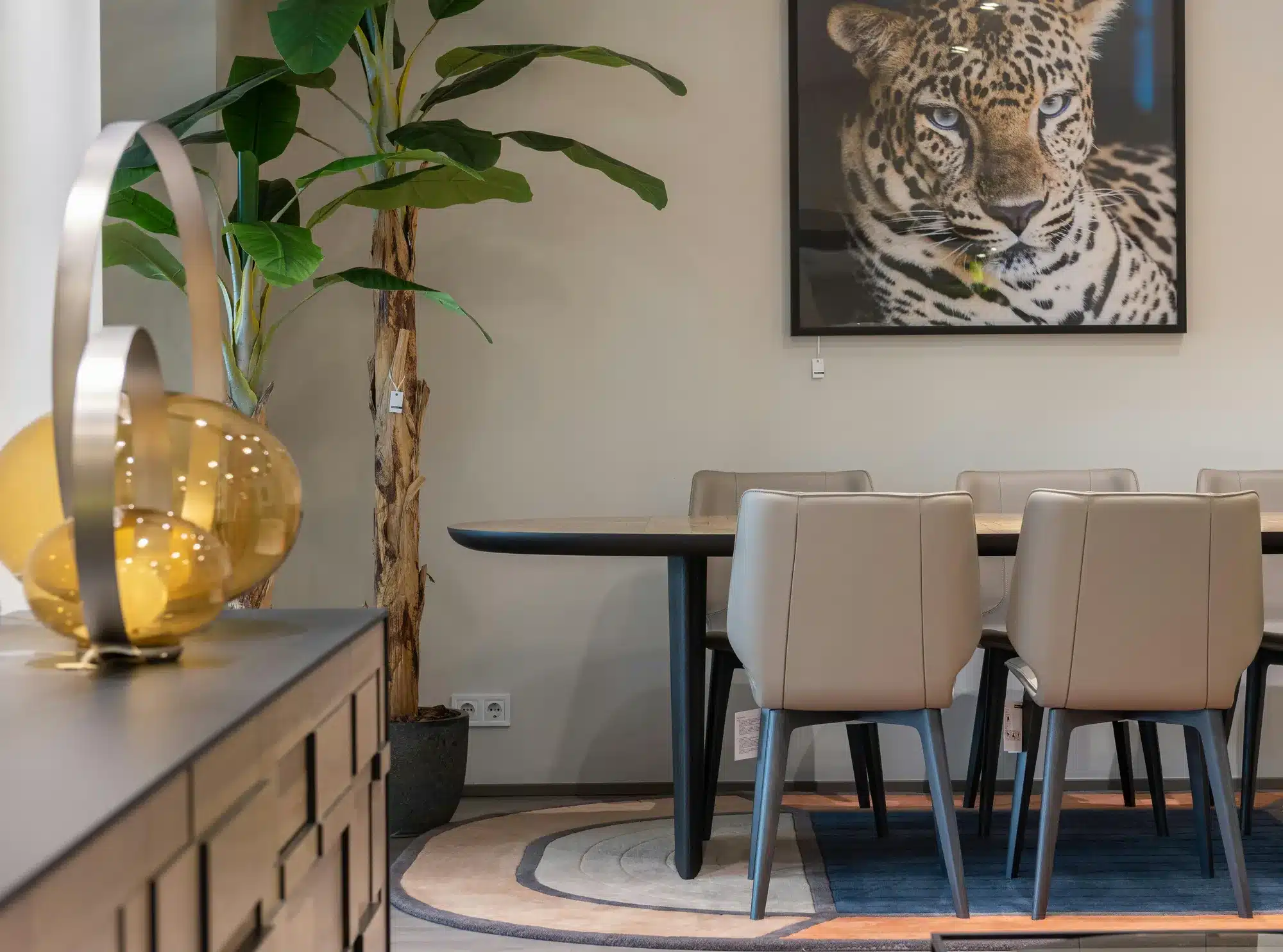 Tappezzeria per sedie e divani 15 pexels heyho 7195560